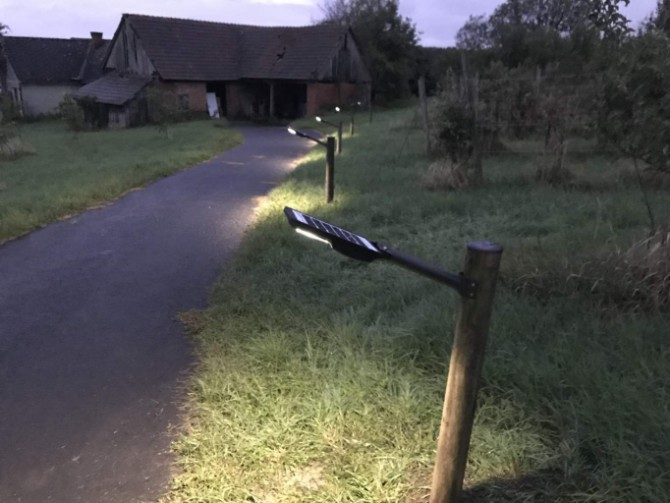 Brenderhiasl Strassenbeleuchtung